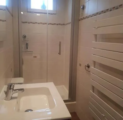 בית נופש Maison Bateau ליון-סור-מר